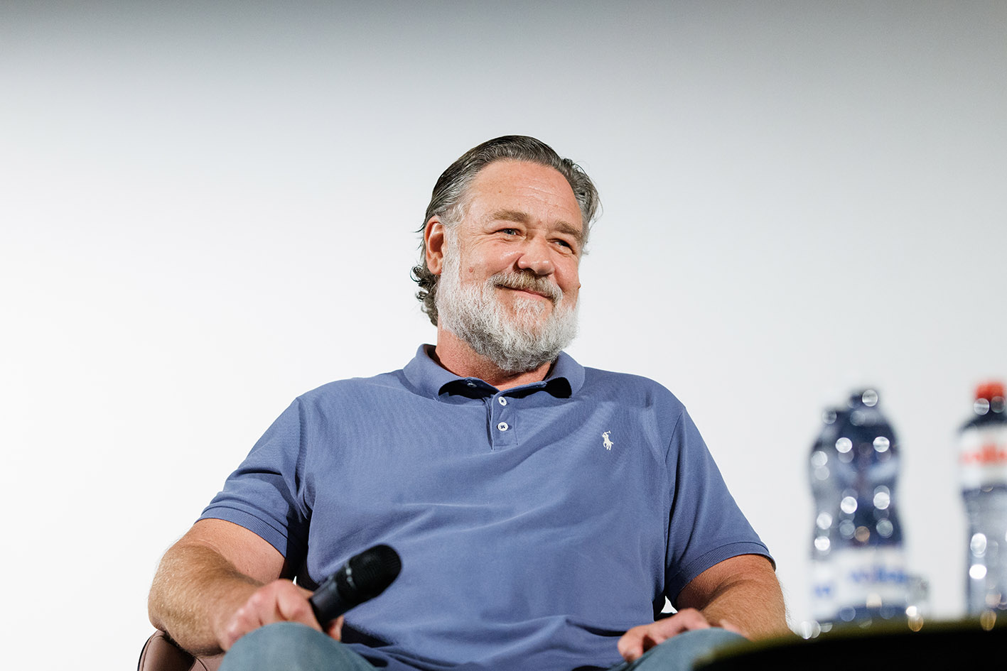 O Russel Crowe μιλά στη στο ZFF Masters κατά τη διάρκεια του 21ου Φεστιβάλ Κινηματογράφου Ζυρίχης στο Kino Corso στις 27 Σεπτεμβρίου 2025 στη Ζυρίχη.