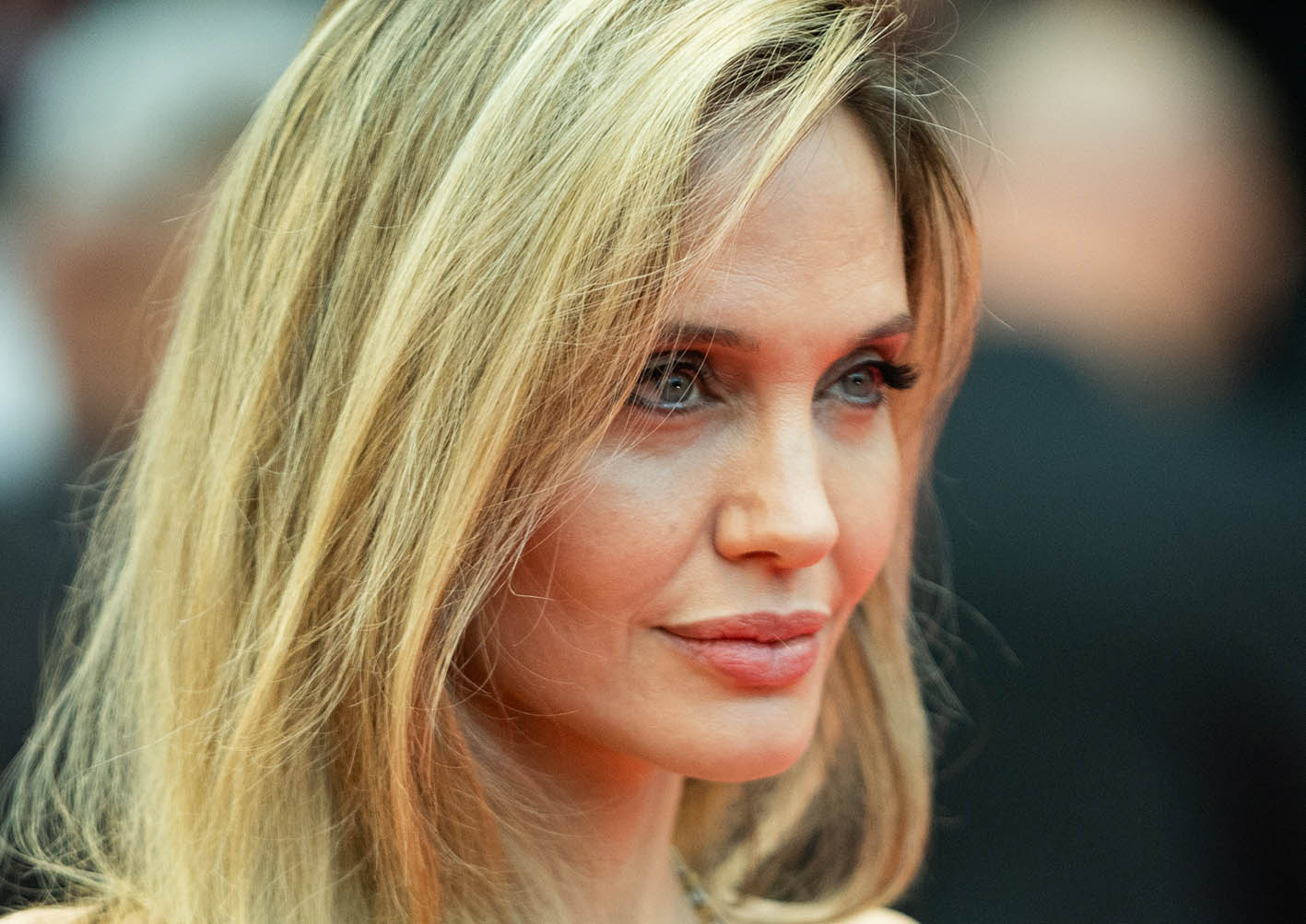 H Angelina Jolie στο κόκκινο χαλί για την ταινία «Eddington» στο 78ο ετήσιο Φεστιβάλ Κινηματογράφου των Καννών στο Palais des Festivals στις 16 Μαΐου 2025.