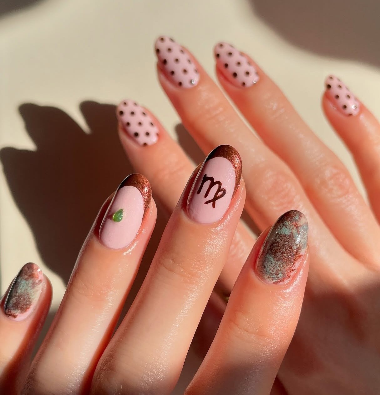 Μανικιούρ αφιερωμένο στο ζώδιο της Παρθένου