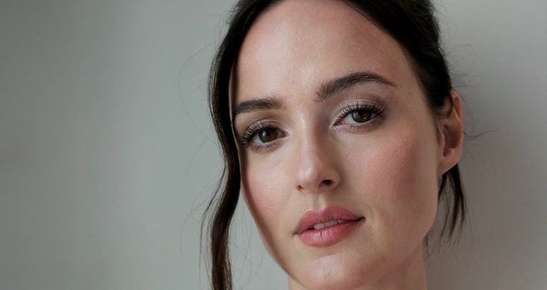 Όμορφο και 'έξυπνο' μακιγιάζ σε μια μελαχρινή άνω των 40