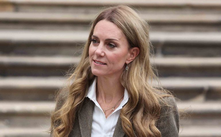 H Kate Middleton στους πρόσφατα ανακαινισμένους κήπους του Μουσείου Φυσικής Ιστορίας στις 4 Σεπτεμβρίου 2025 στο Λονδίνο.