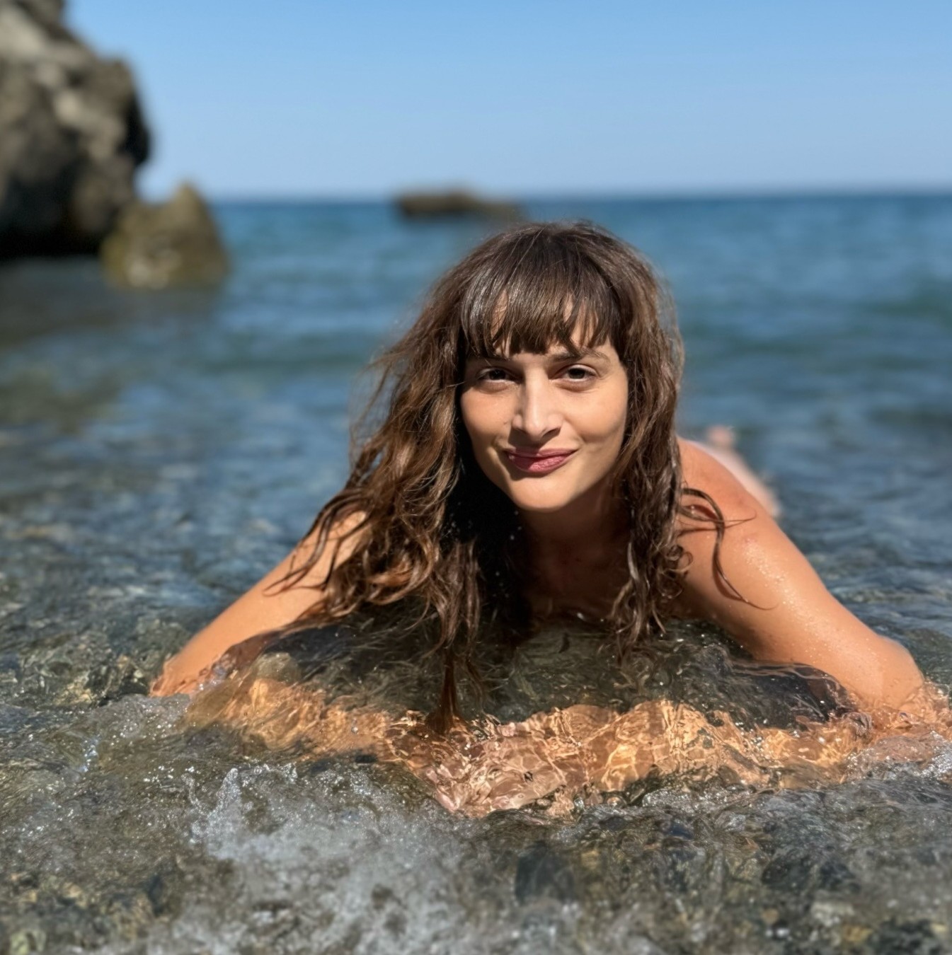 Η Μαρία Κωνσταντάκη για μπάνιο στη θάλασσα