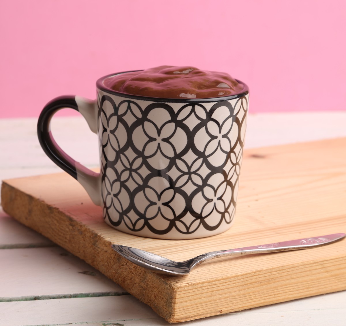 Μικρό κεκάκι μέσα σε φλυτζάνι