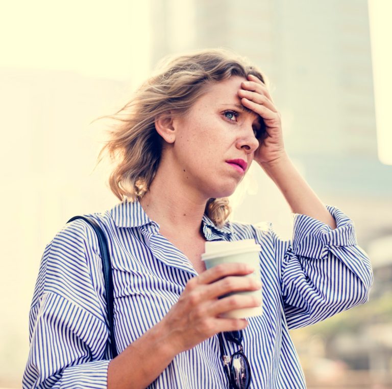 Γυναίκα με ένταση και άγχος