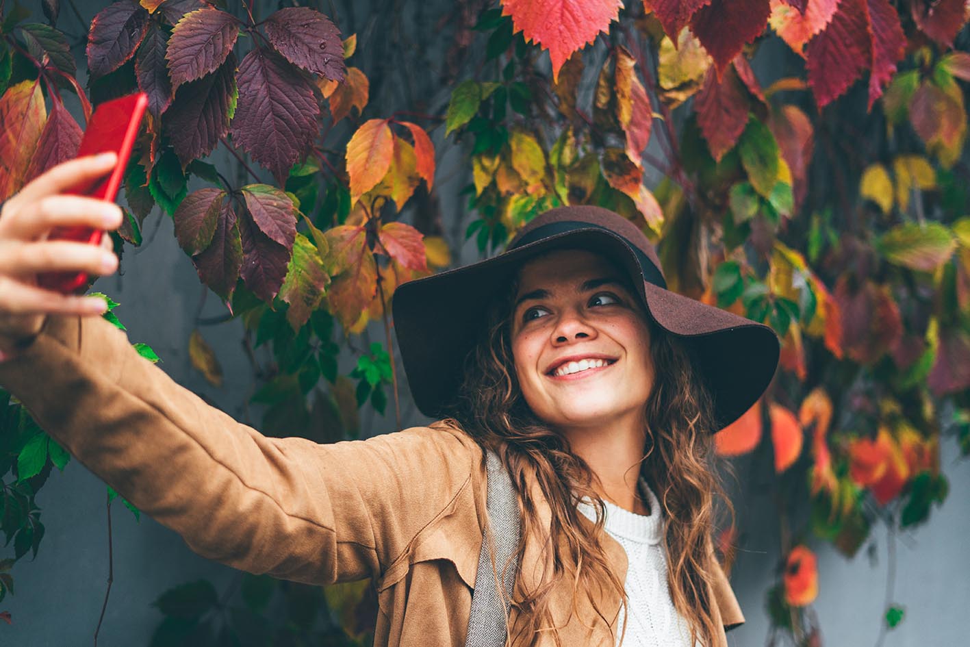 Γυναίκα φθινόπωρο