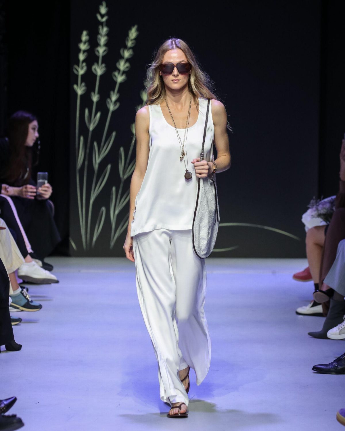 μοντέλο σε πασαρέλα