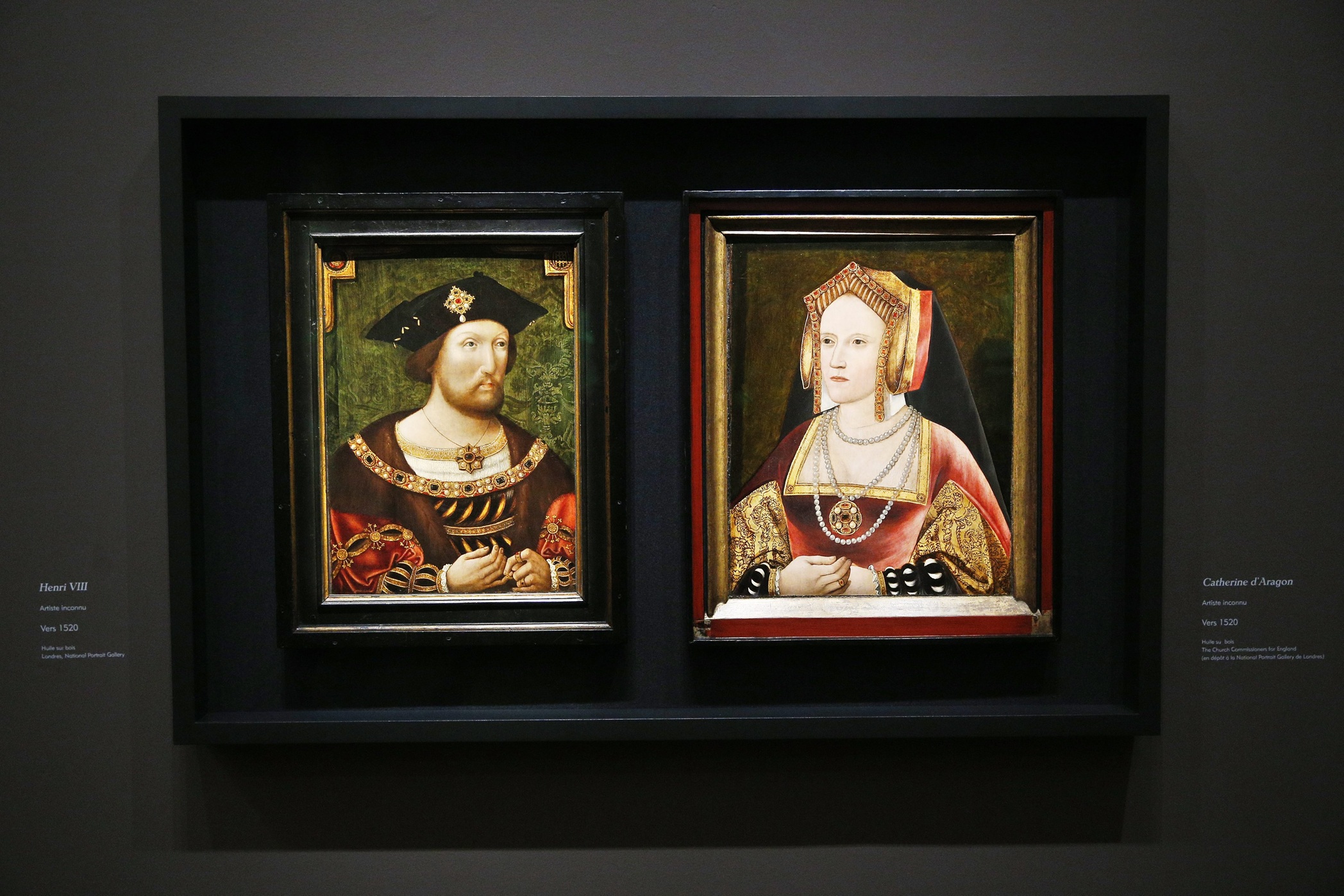 O βασιλιάς Ερρίκος Η' και η βασίλισσα Αικατερίνη της Αραγονίας στην έκθεση για τους Τυδώρ στο Μουσείο Luxembourg στο Παρίσι, 16 Μαρτίου 2015