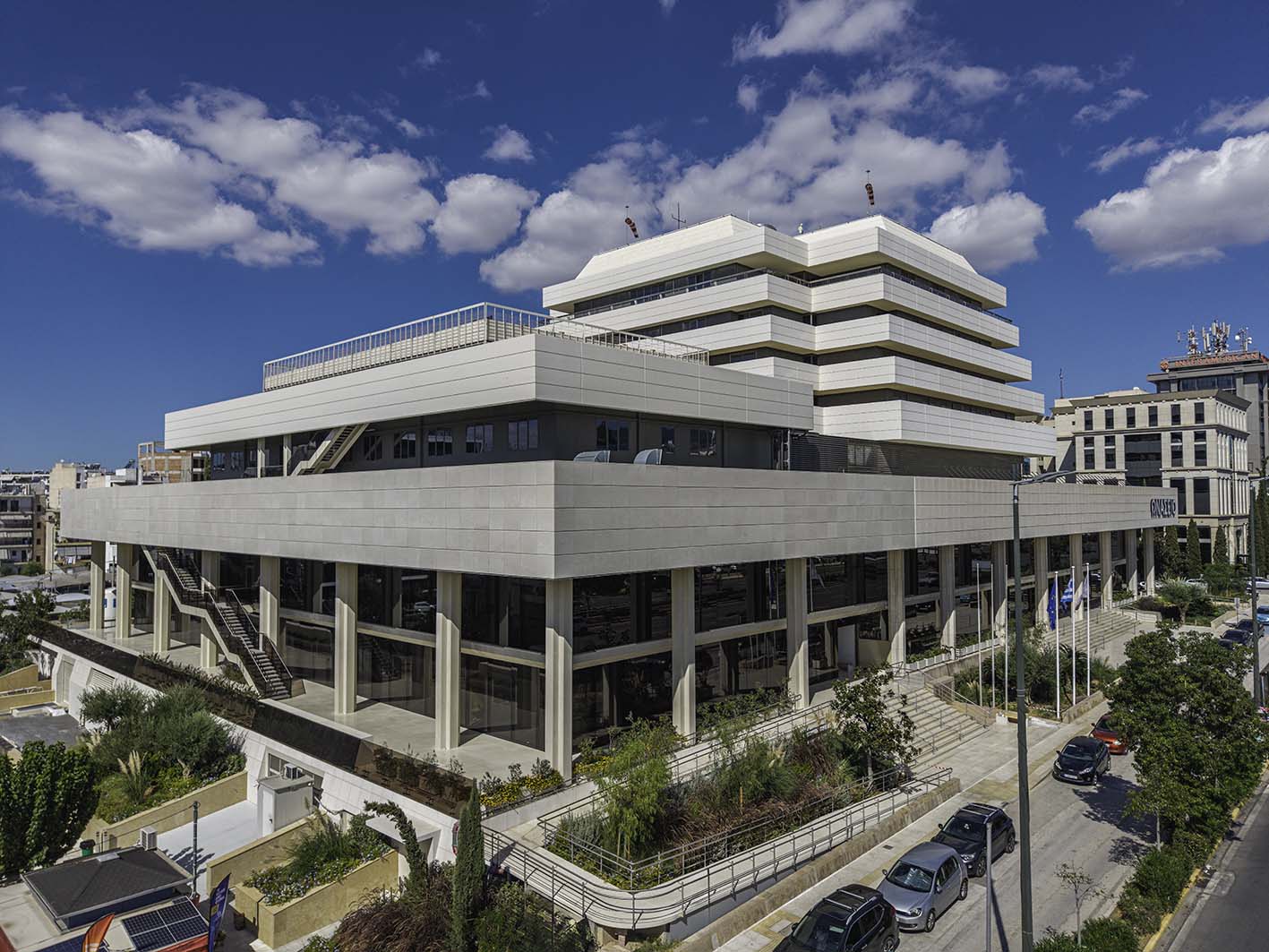 Το Ωνάσειο Νοσοκομείο ενώνει στις σύγχρονες εγκαταστάσεις του το Καρδιοχειρουργικό Κέντρο, το νέο Εθνικό Μεταμοσχευτικό Κέντρο και τη νέα μονάδα του Ωνάσειου Παίδων.