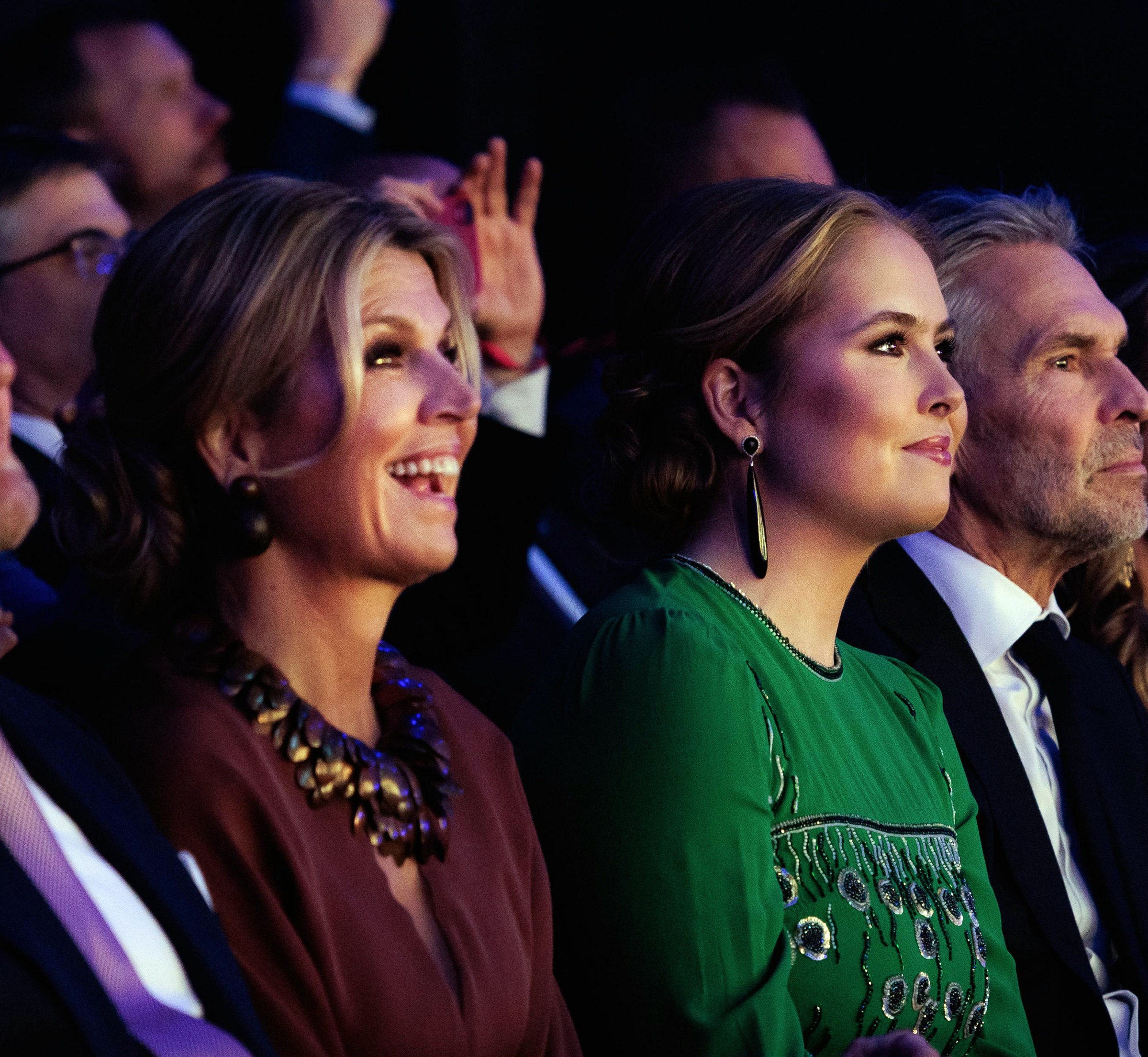 Η βασίλισσα Maxima και η πριγκίπισσα Catharina-Amalia στην Εθνική Εορταστική Εκδήλωση για τα 750 χρόνια του Άμστερνταμ, την τελική εκδήλωση του επετειακού έτους, στην πλατεία Museumplein, στο Άμστερνταμ, 27 Οκτωβρίου 2025