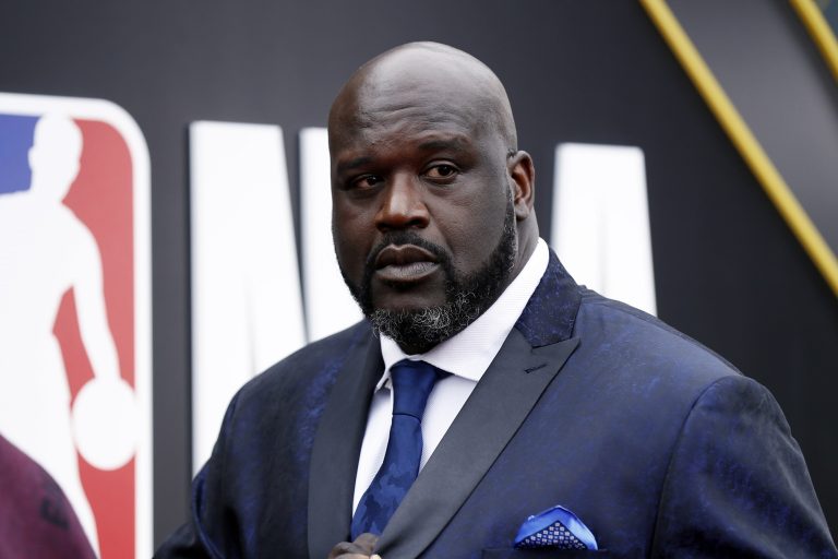O Shaquille O'Neal ποζάρει για φωτογραφίες στα 2019 NBA Awards που διεξήχθησαν στο Barker Hangar της Σάντα Μόνικα, 24 Ιουνίου 2019