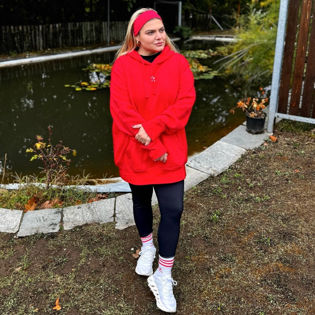 Η Δανάη Μπάρκα με casual look