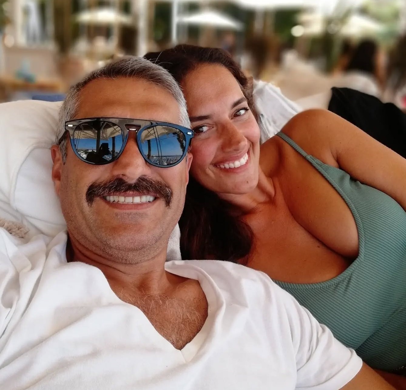 Η Νόνη ΔΟύνια με τον σύζυγό της Κυριάκο Μουρατίδη