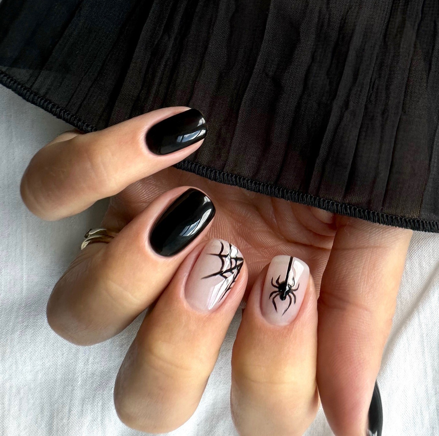 Halloween νύχια με αράχνες