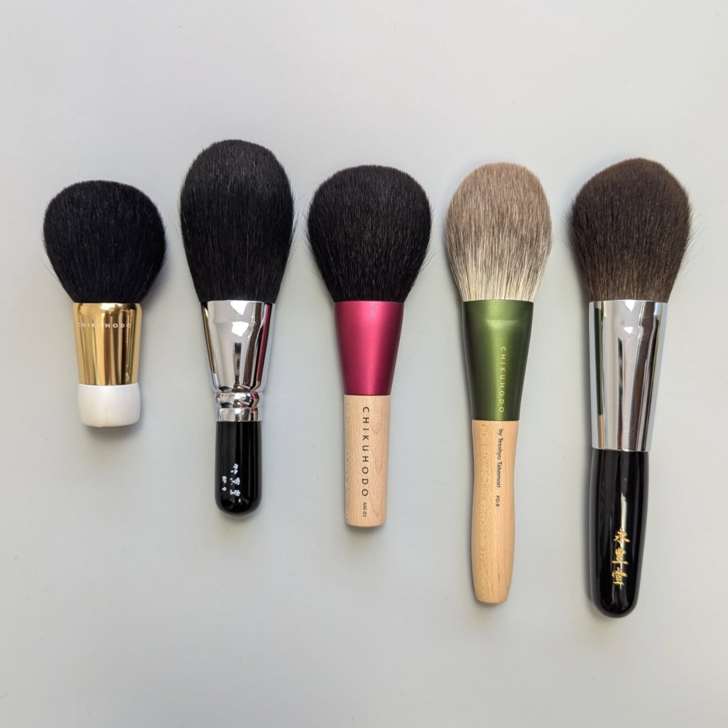 πινέλα μακιγιάζ