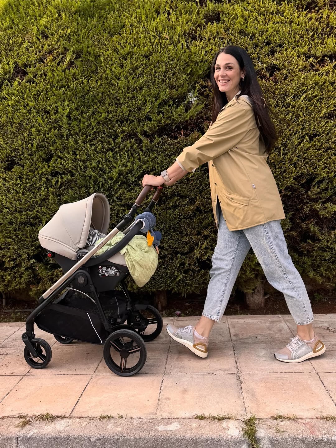 Η Ιωάννα Τριανταφυλλίδου με το μωράκι της