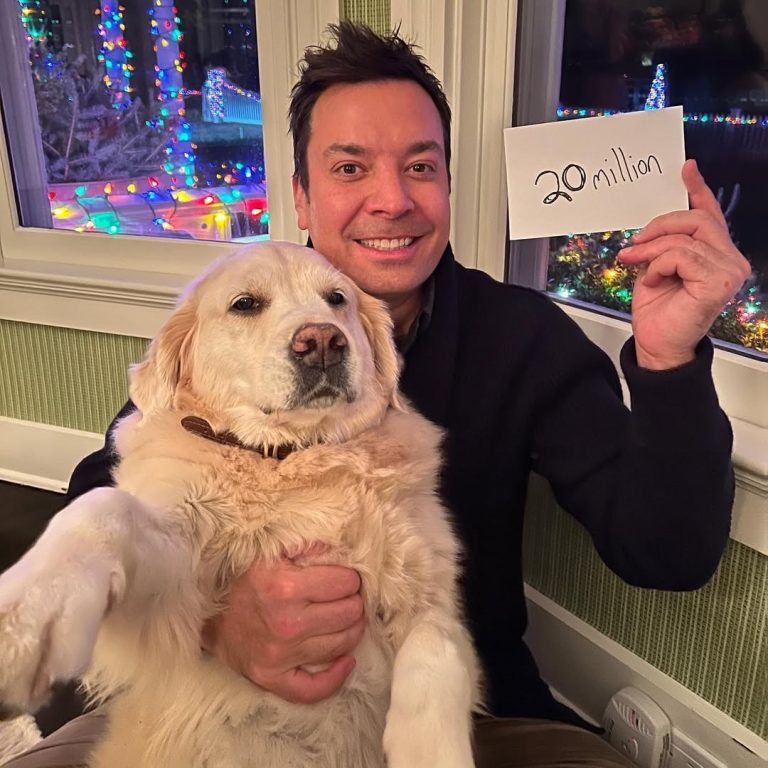 O Jimmy Fallon με τη σκυλίτσα του