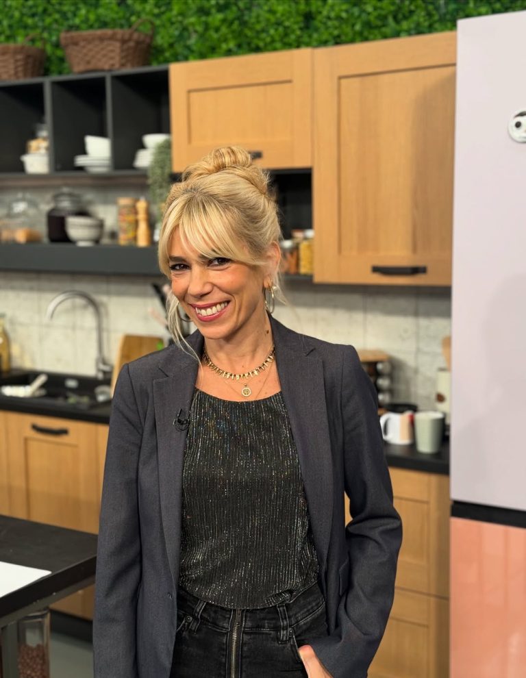 Μυρτώ Αλικάκη