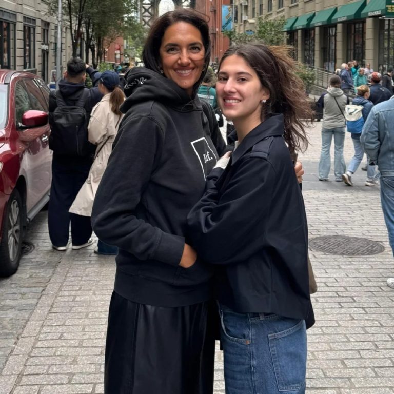 Η Νόνη Δούνια με την κόηρ της Ρϊα στη Νέα Υόρκη