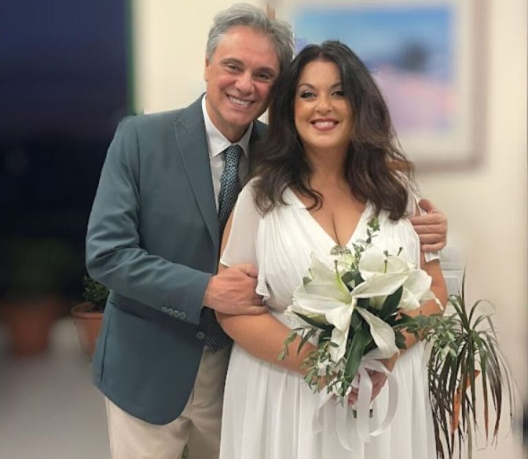 Ο πολιτικός γάμος του Οδυσσέα Σταμούλη με τη σύντροφό του