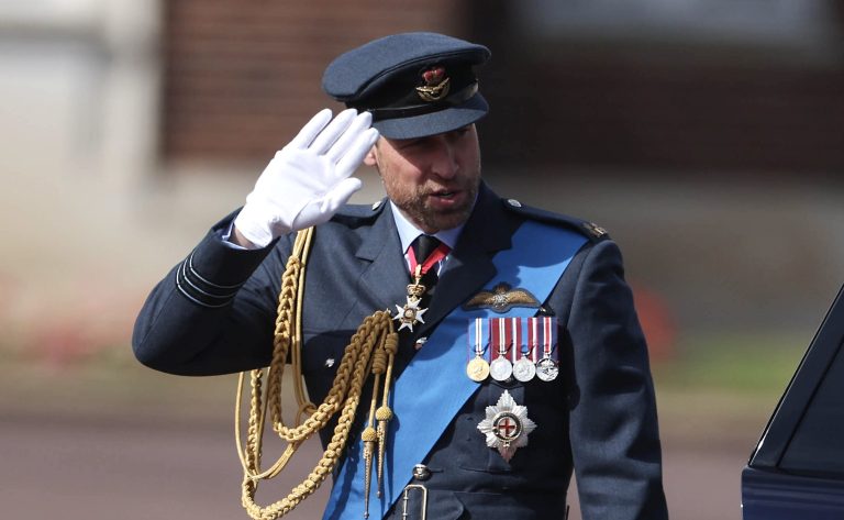 O πρίγκιπας William παρευρίσκεται στην παρέλαση αποφοίτων του στρατού εκ μέρους του βασιλιά Κάρολου στη βάση RAF Cranwell στο Λινκολνσάιρ, 12 Σεπτεμβρίου 2024