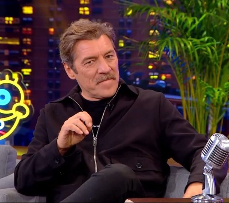 Ο γιάννης στάνκογλου στην εκπομπή The 2night Show