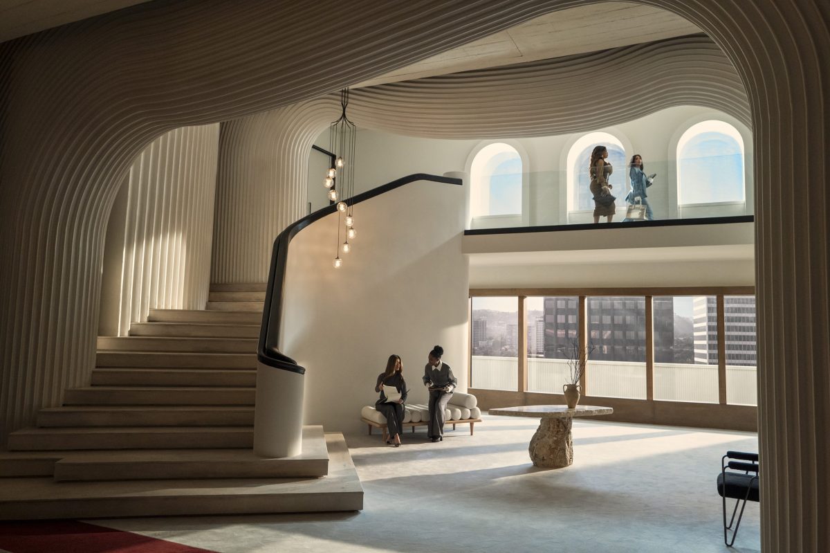 NIECY NASH-BETTS, KIM KARDASHIAN