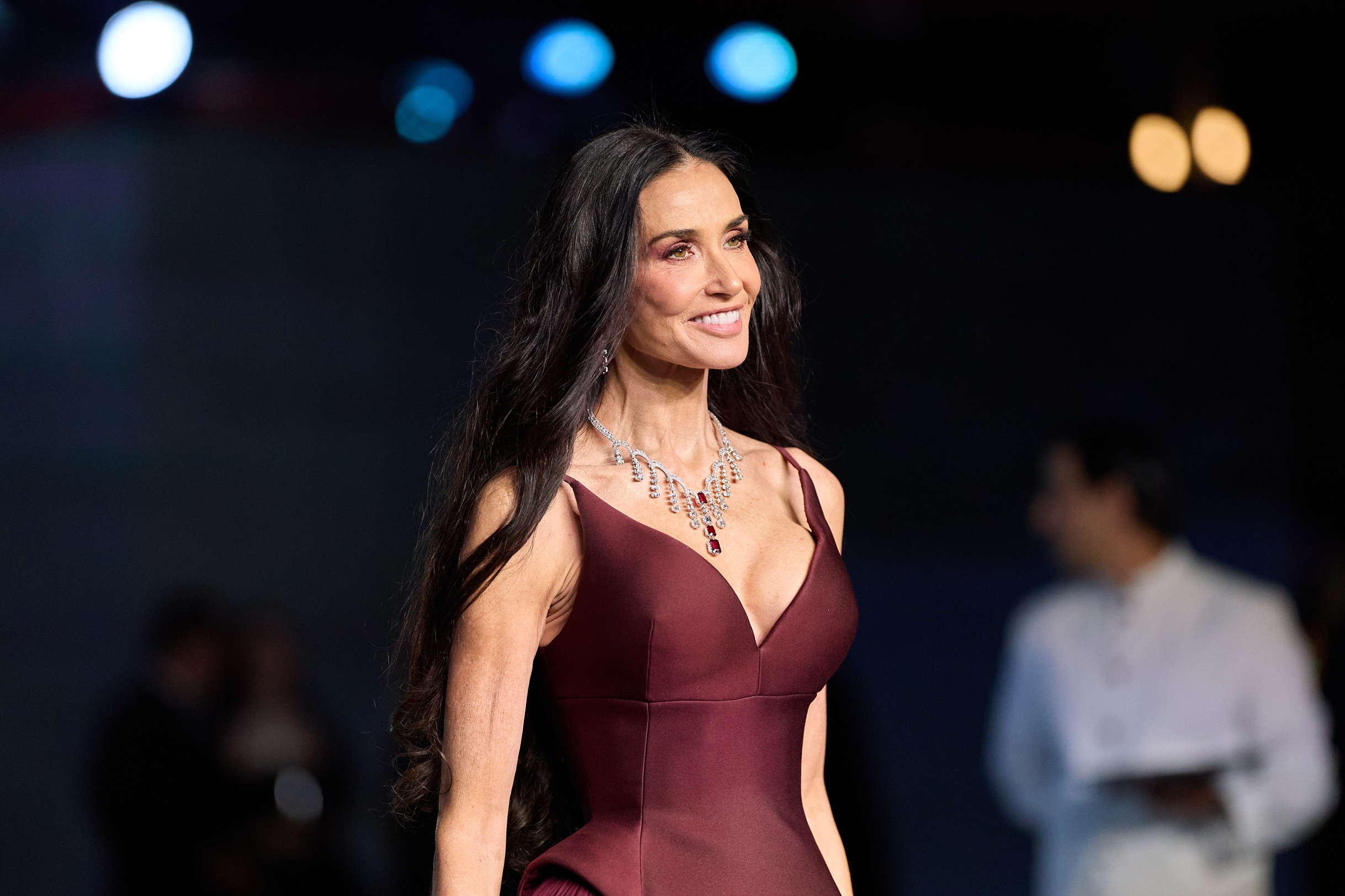 H Demi Moore στο γκαλά της Ακαδημίας στις 18 Οκτωβρίου 2025