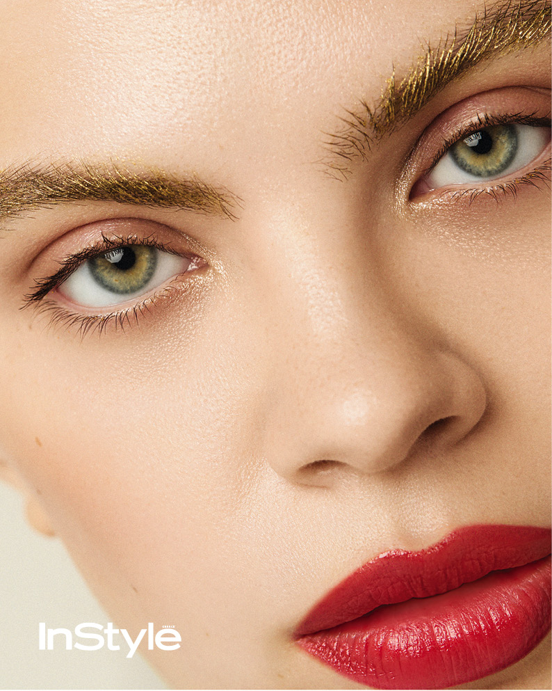 μοντέλο με μακιγιάζ