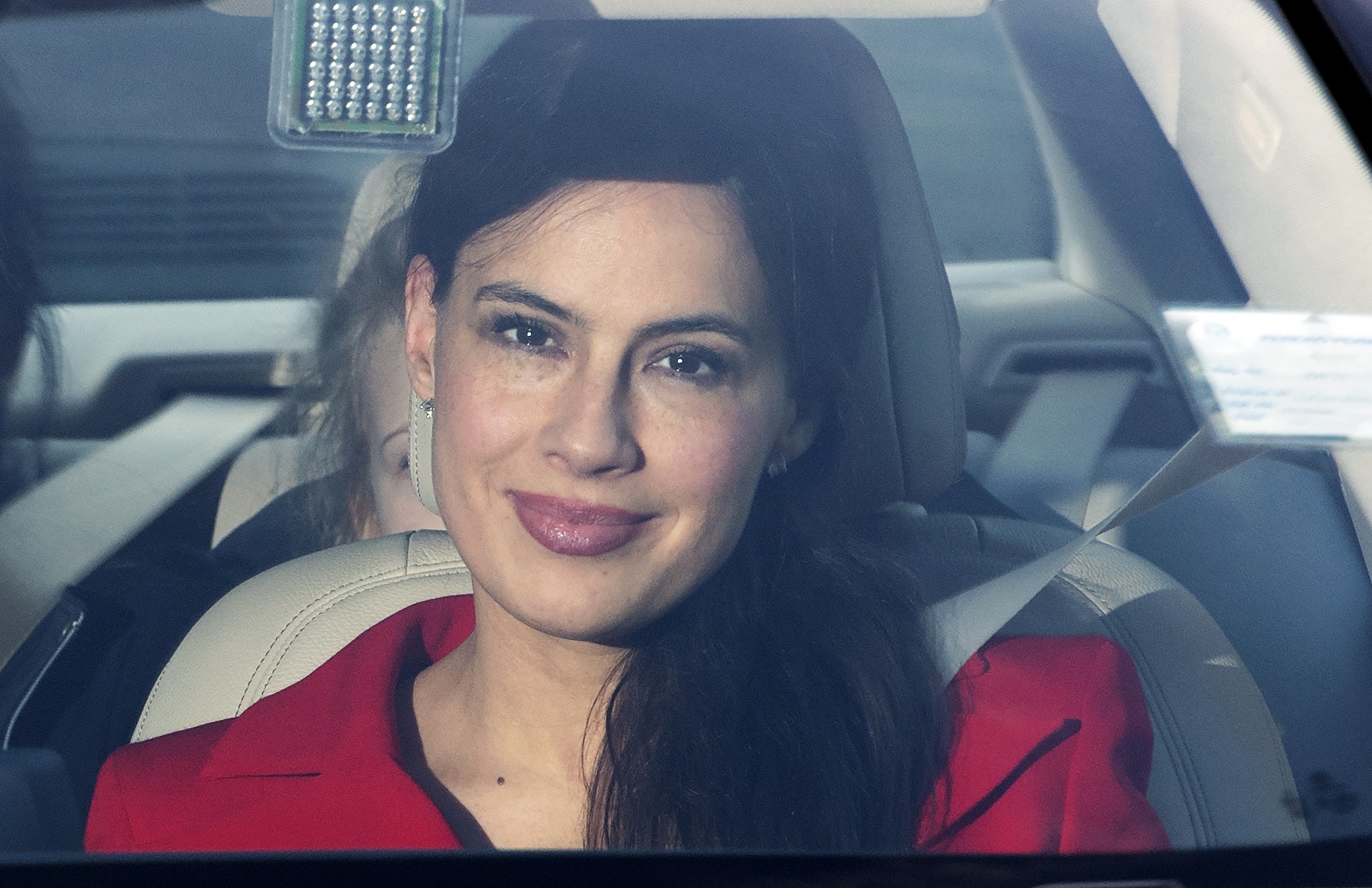 H σύζυγος του λόρδου Frederick Windsor, Sophie Winkleman, καθώς αποχωρεί από το χριστουγεννιάτικο γεύμα στα Ανάκτορα του Μπάκιγχαμ, 19 Δεκεμβρίου 2018