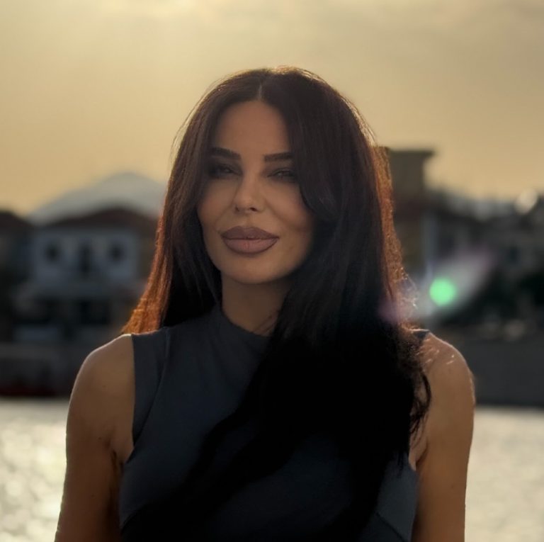 Η τραγουδίστρια Κέλλυ Κελεκίδου