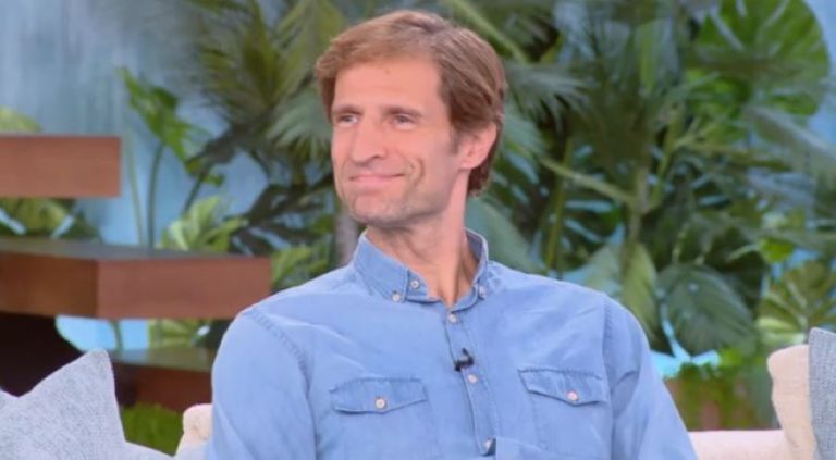 Μάξιμος Μουμούρης