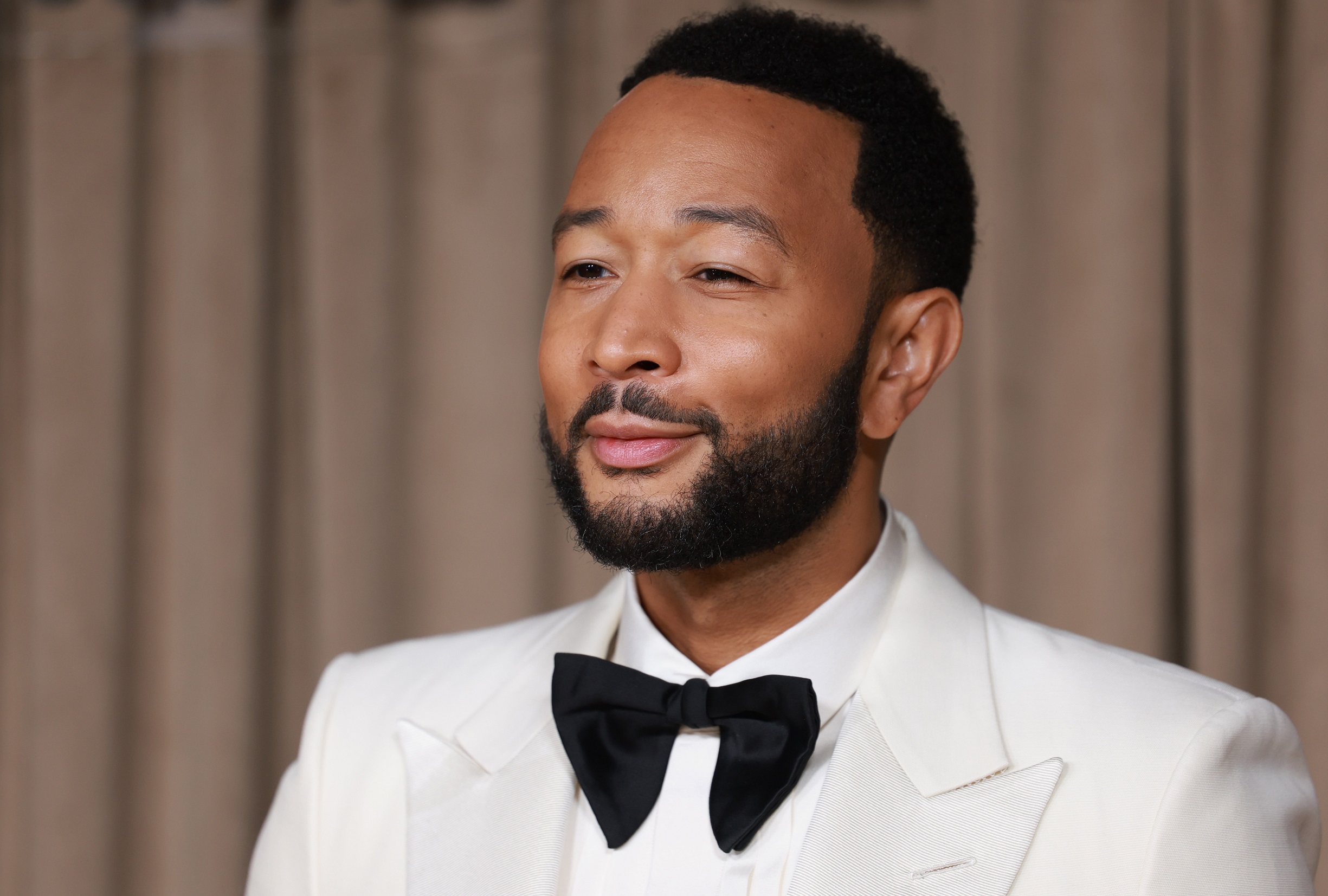 O John Legend στο κόκκινο χαλί των Albies Awards στο Μουσείο Φυσικής Ιστορίας του Λονδίνου, 3 Οκτωβρίου 2025