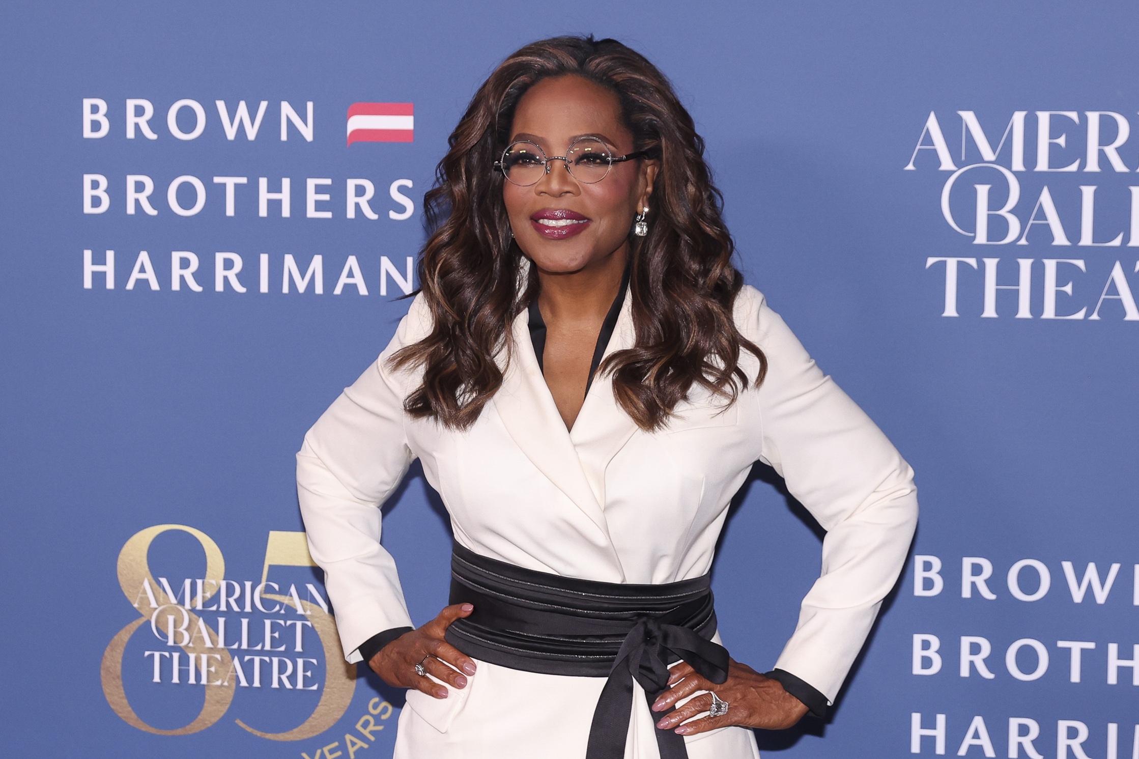 H Oprah Winfrey στο κόκκινο χαλί για το American Ballet Theater 2025 Fall Gala που διοργανώθηκε στο David Geffen Hall της Νέας Υόρκης, 22 Οκτωβρίου 2025