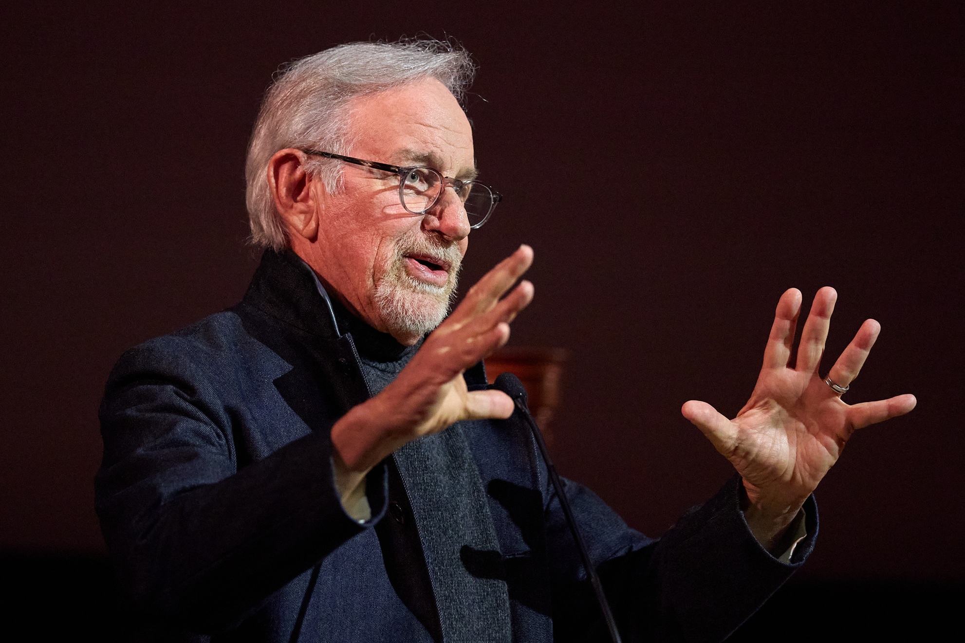 O Steven Spielberg στη διάρκεια της προωθητικής προβολής του "Jaws: The Exhibition" στο Μουσείο της Ακαδημίας στο Λος Άντζελες, 10 Σεπτεμβρίου 2025