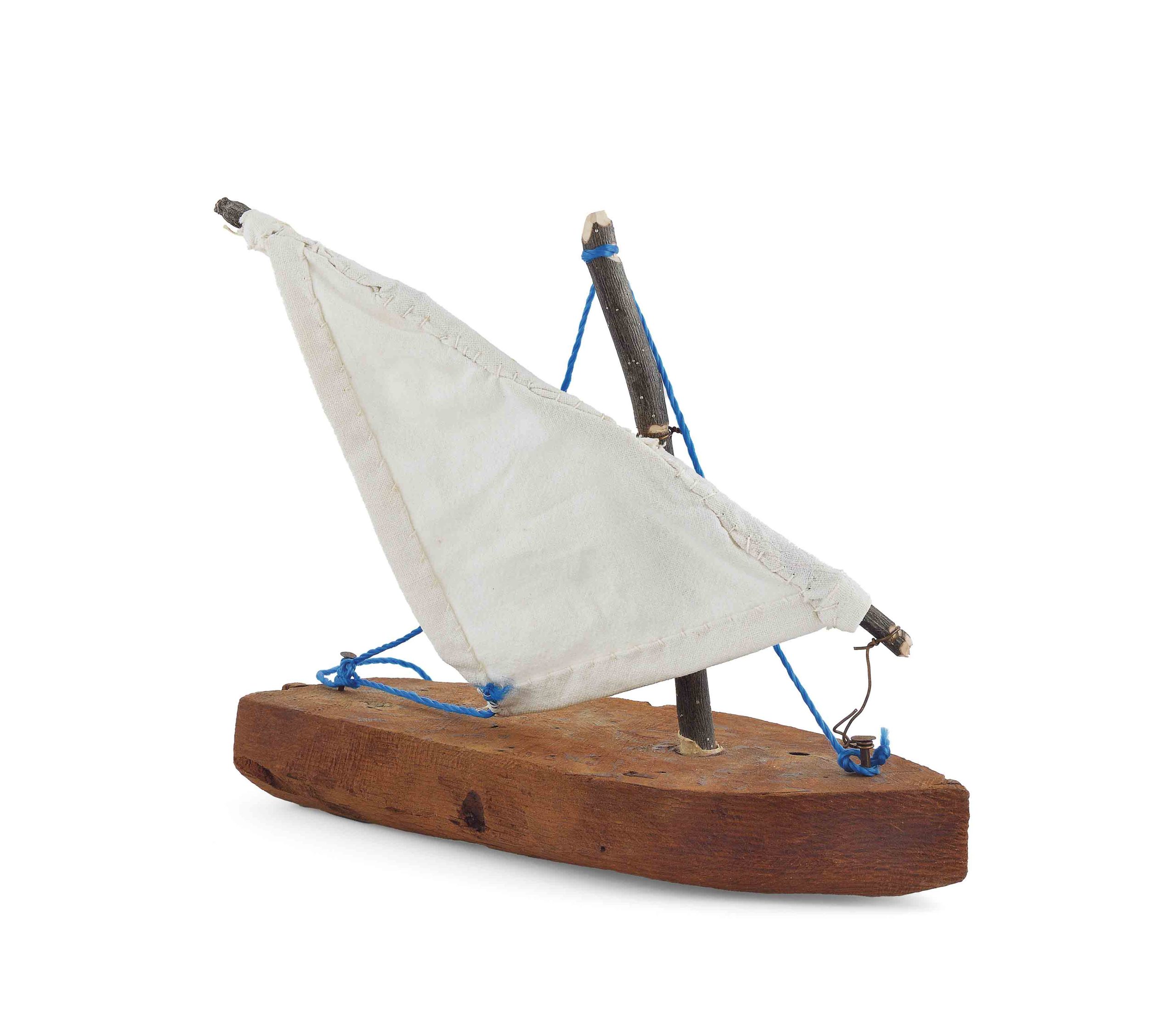 Ξύλινο καΐκι του Μιχάλη Παπαβασίλη • Κάρπαθος, β’ μισό 20ου αι. • 20,5x22x9,5 εκ • Μουσείο Μπενάκη ΤΠΠ_2367, δωρεά Μιχάλη Παπαβασίλη.