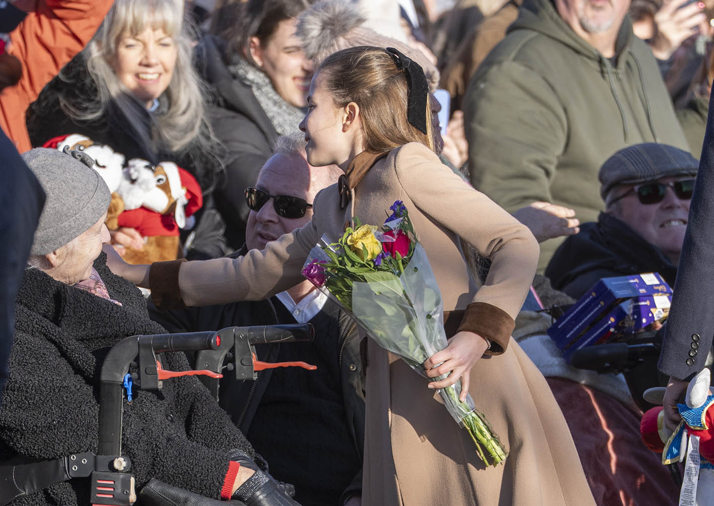 Η πριγκίπισσα Σάρλοτ της Ουαλίας παρευρίσκεται στην πρωινή λειτουργία των Χριστουγέννων στην εκκλησία της Αγίας Μαρίας της Μαγδαληνής στις 25 Δεκεμβρίου 2025 στο Σάντρινγκχαμ του Νόρφολκ.