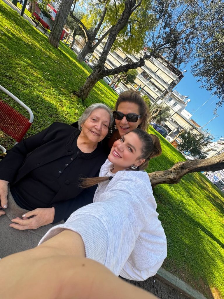 Μπάρκα Σταυροπούλου γιαγιά