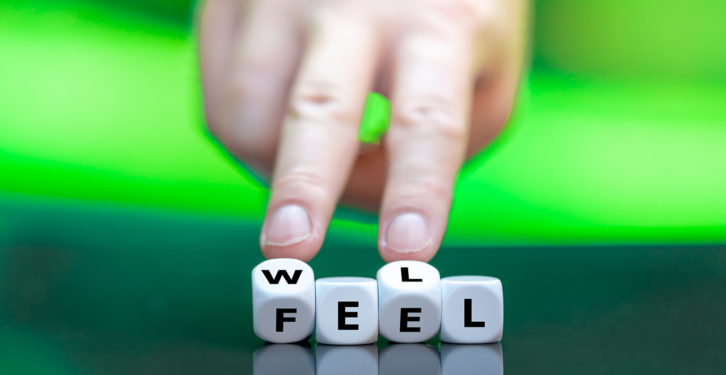 Ζάρια που γράφουν αίσθάνομαι και όταν αλλάξει δύο γράμματα γράφει καλά. Feel Well