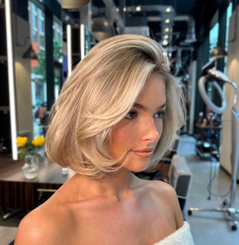 Cloud bob: Ξανθό καρέ με ανάλαφρο όγκο