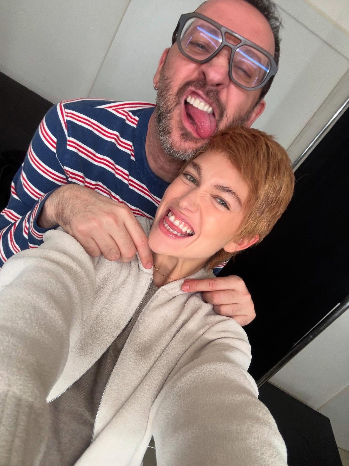 Η Κλέλια Ανδριολάτου με αγορέ look