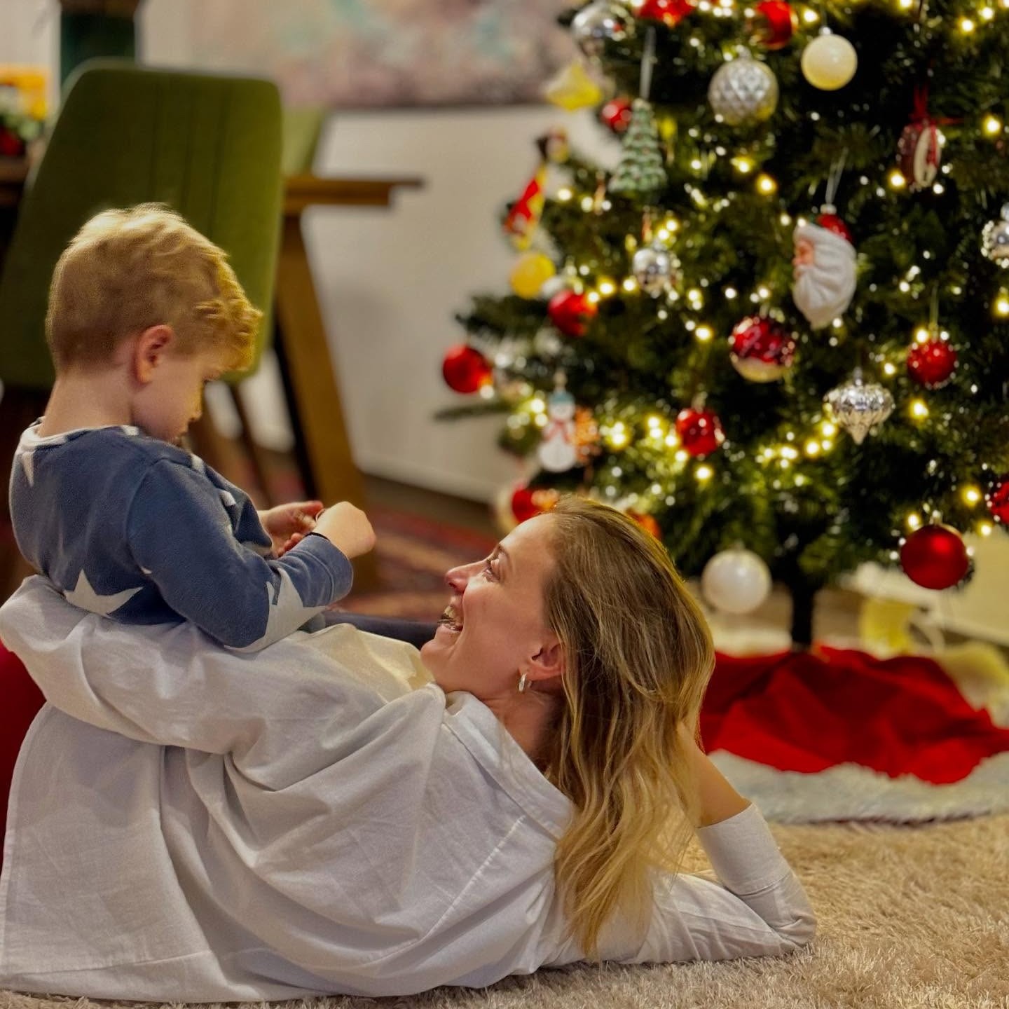 Η Λένα Δροσάκη με τον γιο της Αναστάση