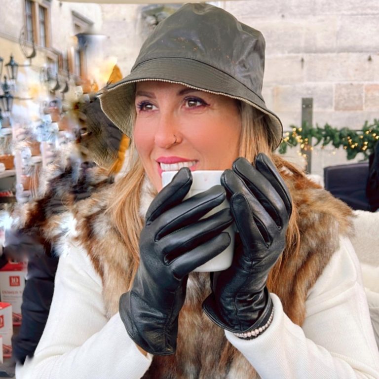 Πηγή Δεβετζή με καφέ