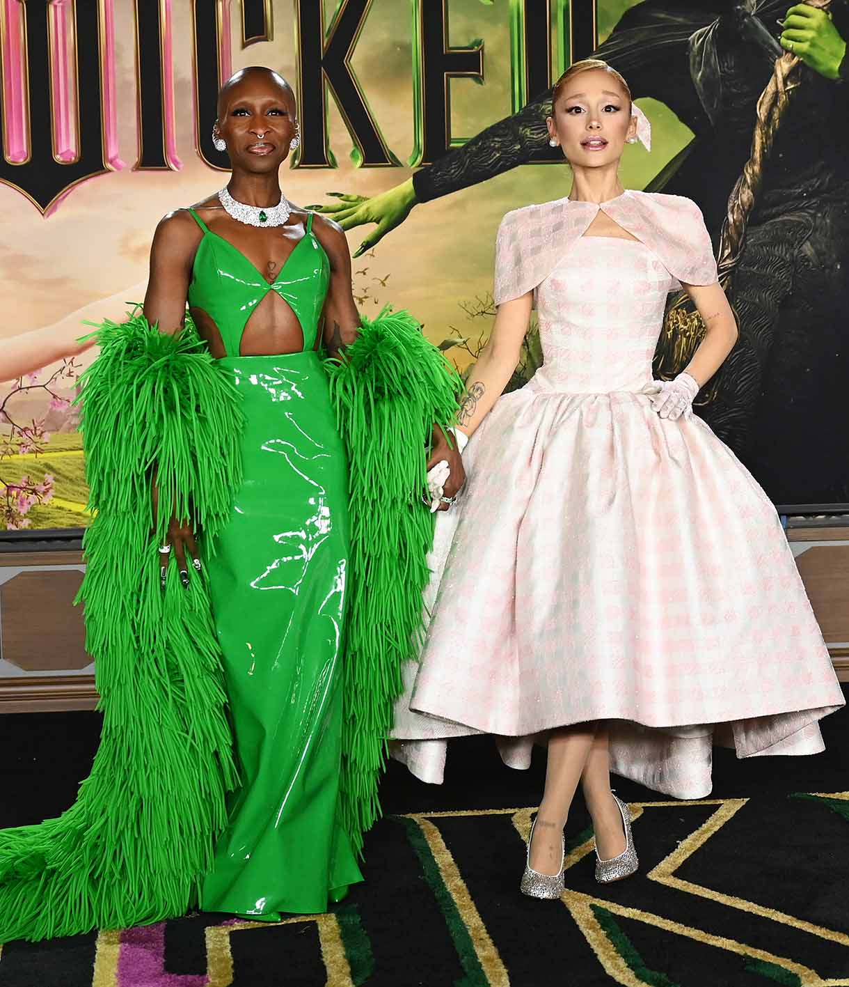 H Cynthia Erivo και η Ariana Grande στην πρεμιέρα της ταινίας "Wicked" στο Λος Άντζελες στο Dorothy Chandler Pavilion στις 9 Νοεμβρίου 2024 στο Λος Άντζελες της Καλιφόρνια.