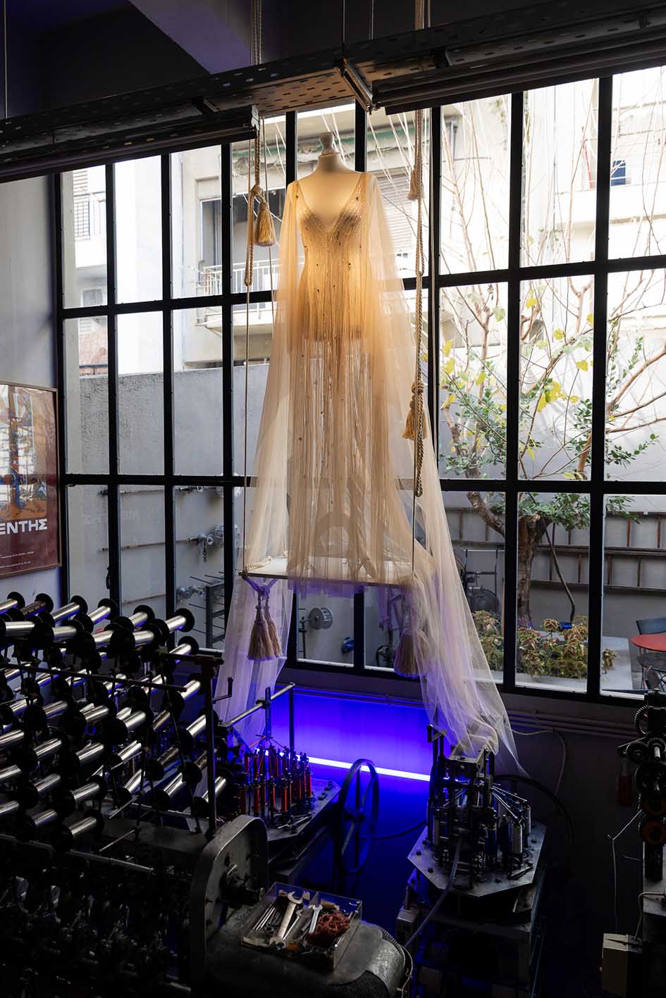 Έκθεση «ΝΗΜΑΤΩΝ ΕΝΔΥΜΑ» της σχεδιάστριας Denise Ελευθερίου, στο ΜΟΥΣΕΙΟ ΜΠΕΝΑΚΗ / ΝΗΜΑΤΟΥΡΓΙΑ ΜΕΝΤΗΣ-ΑΝΤΩΝΟΠΟΥΛΟΣ