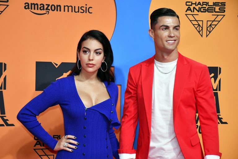O Cristiano Ronaldo και η Georgina Rodriguez στα MTV European Music Awards 2019, που διοργανώθηκαν στο FIBES Conference and Exhibition Centre της Σεβίλλης, 3 Νοεμβρίου 2019