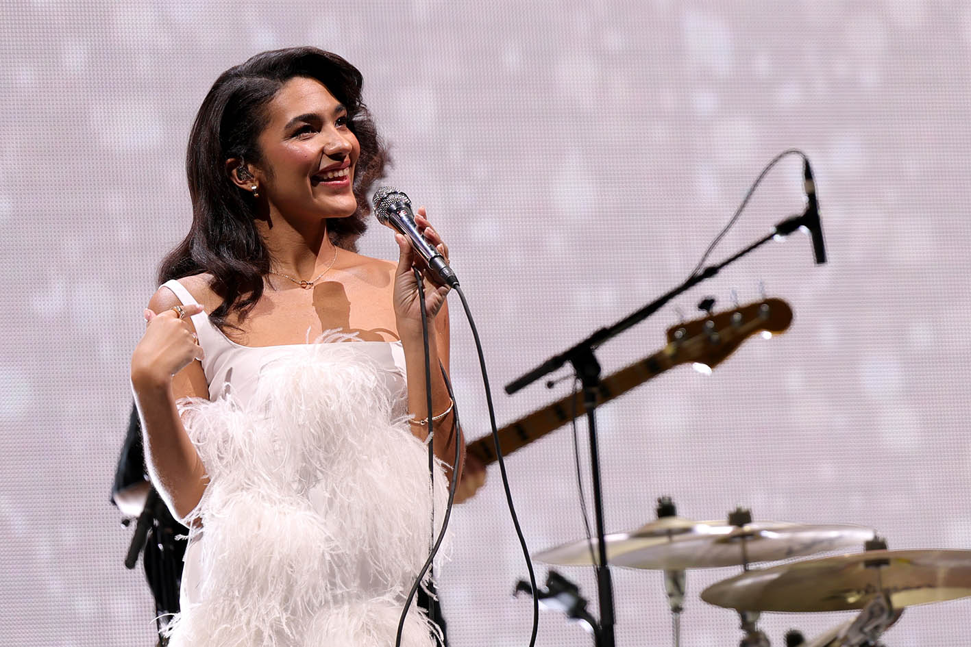 H Olivia Dean στη διάρκεια του Jingle Ball 2025 του iHeartRadio Hot 99.5, που παρουσιάζεται από την Capital One στο Capital One Arena στις 16 Δεκεμβρίου 2025 στην Ουάσινγκτον, DC.