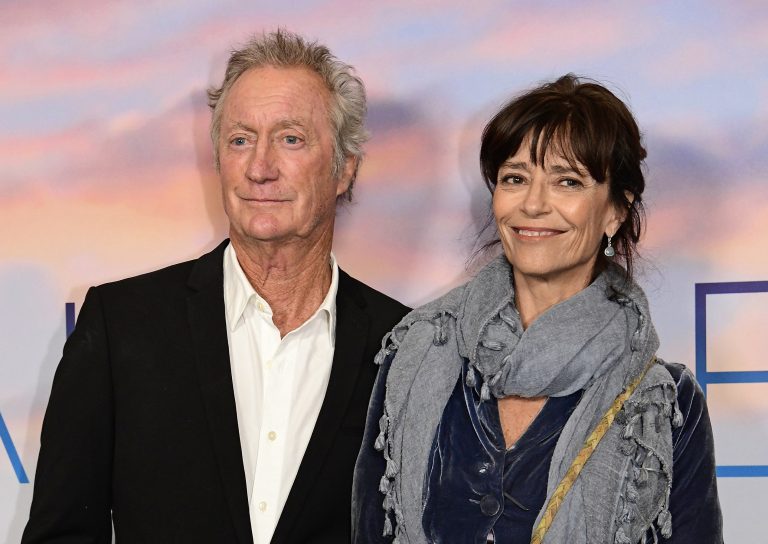 O Bryan Brown και η Rachel Ward ποζάρουν στην πρεμιέρα της ταινίας "Palm Beach" στο Σίδνεϊ, 1 Αυγούστου 2019