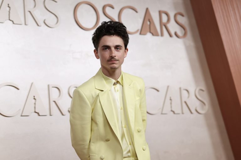 O Timothee Chalamet στα 97α Όσκαρ στο Dolby Theatre του Χόλιγουντ, 2 Μαρτίου 2025