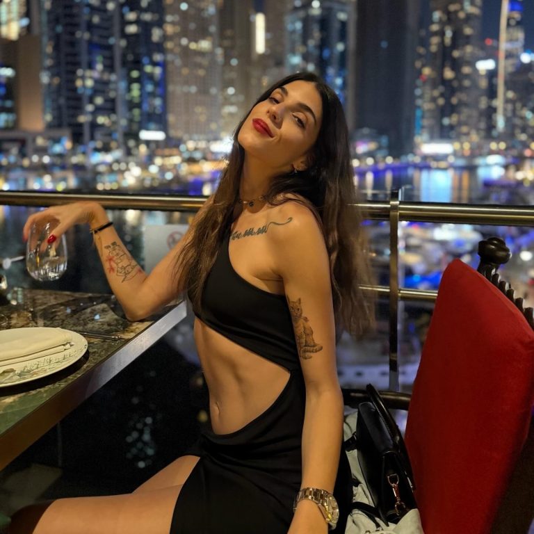 Η Άννα Μαρία Βέλλη στο Ντουμπάι