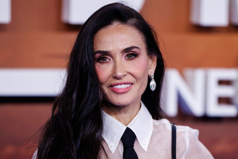 H Demi Moore στη διάρκεια της ευρωπαϊκής περιοδείας της δεύτερης σεζόν του "Landman" στο Βερολίνο, 14 Νοεμβρίου 2025